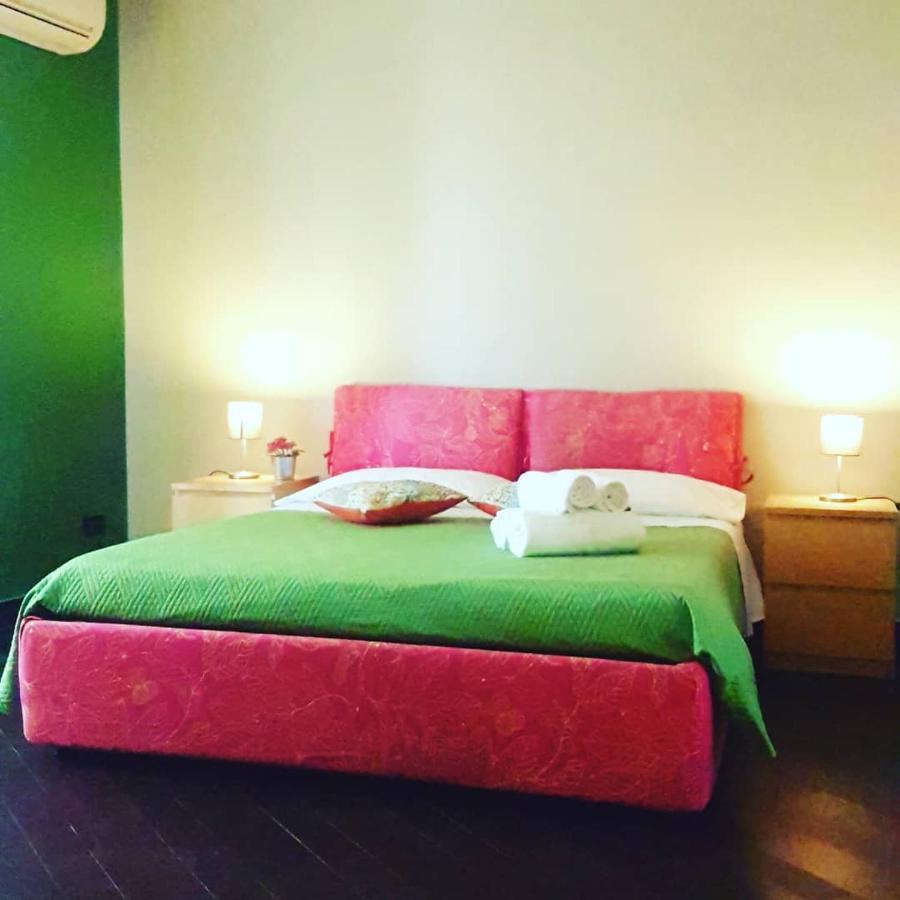 XX Miglia Rooms & Apartments Катания Екстериор снимка