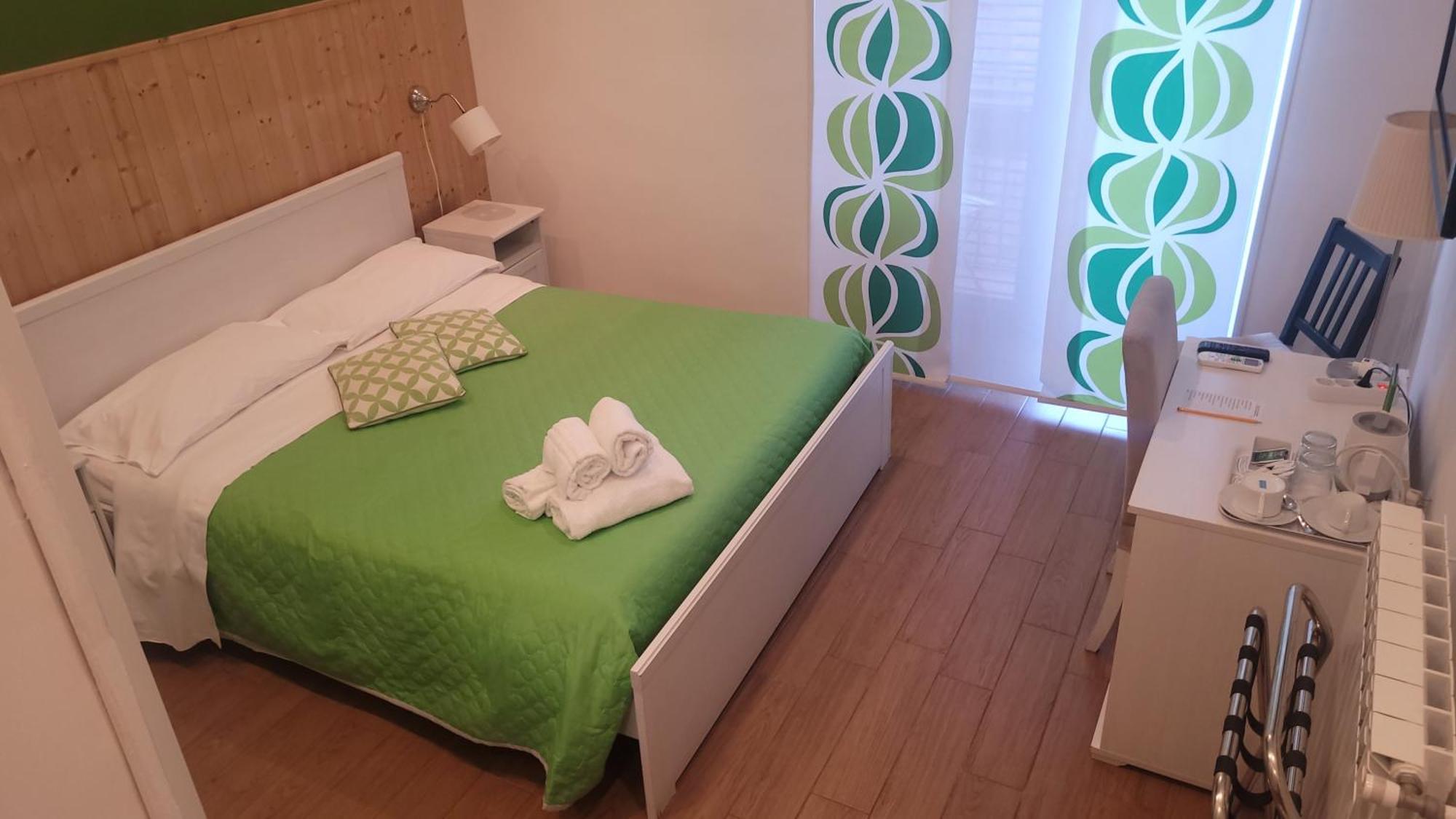 XX Miglia Rooms & Apartments Катания Екстериор снимка